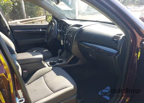 2012 Kia Sorento Lx из США, поврежденный, VIN 5XYKT3A62CG239200